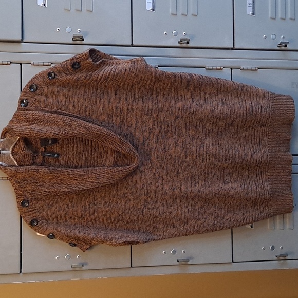 New directions pullover sweater size large - Picture 7 of 7